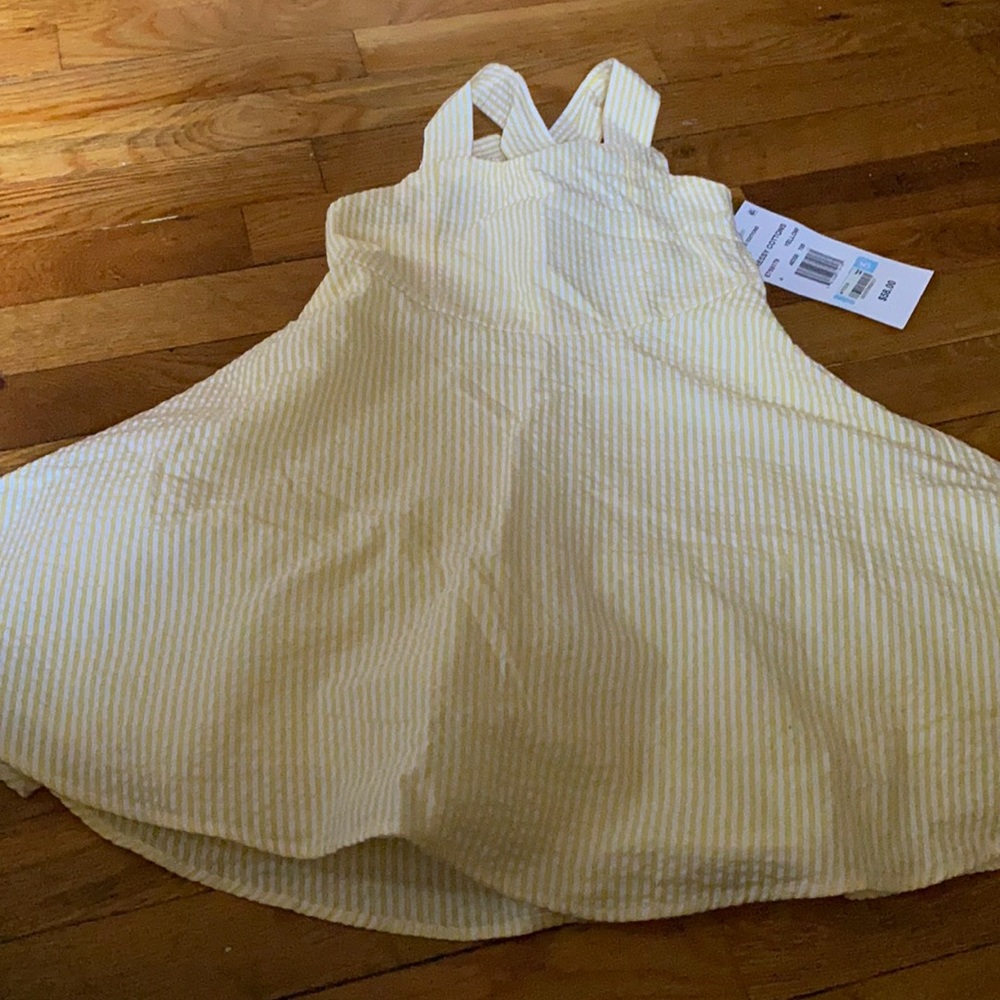 Girls sweetheart neckline seersucker dress